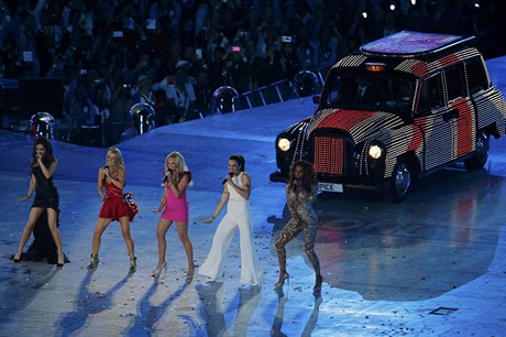 Spice Girls na zakonení olympijských her v Londýn.