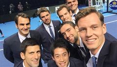 Tenisová smetánka. Tomá Berdychovi se povedla unikátní selfie.