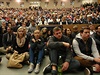 Studenti bhem debaty s prezidentem Miloem Zemanem v Ostrav