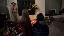 Památník v podloubí jednoho z domů na Národní třídě. | na serveru Lidovky.cz | aktuální zprávy