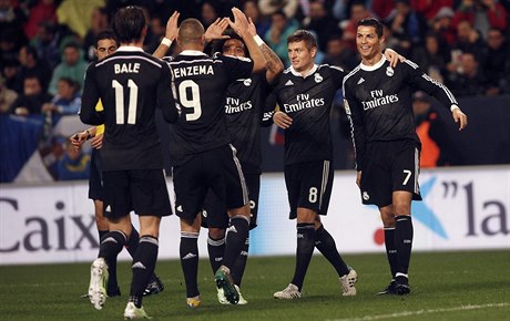 Radující se fotbalisté Realu Madrid.
