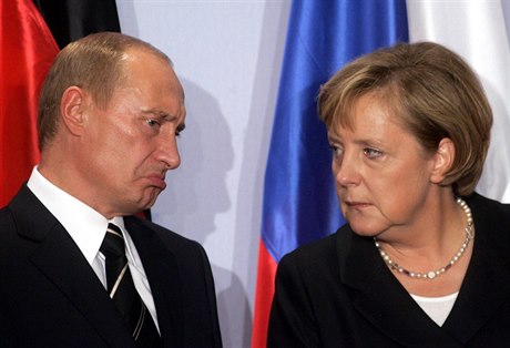 Nmecká kancléka Angela Merkelová a ruský prezident Vladimir Putin.