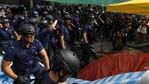 Hongkongt policist zasahuj proti demonstrantm.