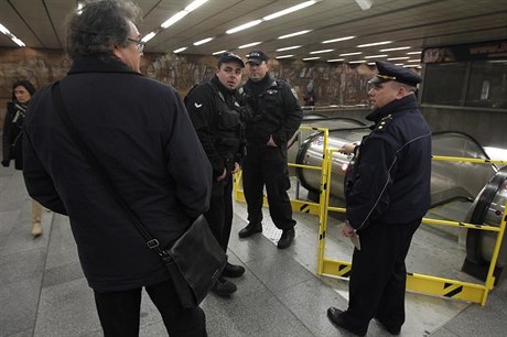 Eskalátory na Mstku se v listopadu zastavily a rozjely opan. Ti eny jsou...