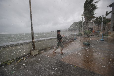 Tajfun ochromil Filipíny.