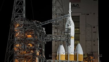 Prvn testovac let nov vesmrn lodi Orion z floridskho Mysu Canaveral byl...