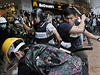 Brutální zásah proti demonstrantm v Hongkongu