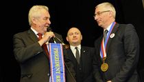 Prezident Miloš Zeman, hejtman Michal Hašek a starosta Jan Vitula v... | na serveru Lidovky.cz | aktuální zprávy