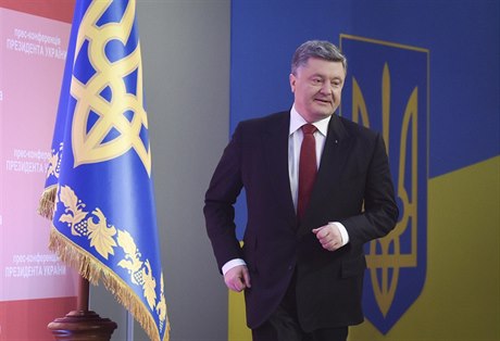 Ukrajinský prezident Petro Poroenko na tiskové konferenci