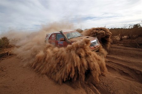 Druhá etapa Rallye Dakar: Argentinec Yacopini na Toyot.