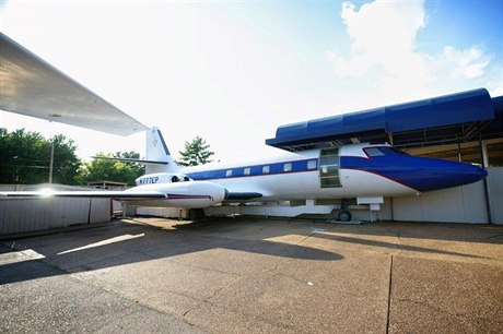 Lockheed Jetstar, tedy soukromý tryská pezdívaný Hound Dog II svého asu...