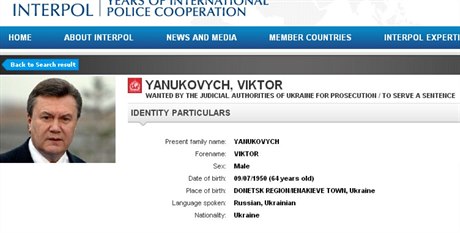 Zatyka Interpolu na svreného ukrajinského exprezidenta Viktora Janukovye.