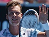 Tom Berdych se raduje z postupu do osmifinle Australian Open.