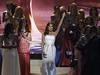 Dosavadní Miss Universe Venezuelka Islerová byla korunována 9. listopadu 2013 v...