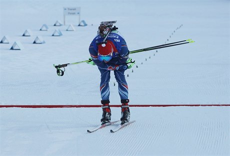 Michal Krmá v cíli tafety smíených dvojic v závodu SP v Novém Mst na...