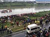 Ambulance odv rann zcenho letadla TransAsia.