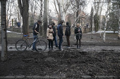 Vechny dti v Doncku se uí jen nárazov. koly se sice v íjnu otevely, ale...