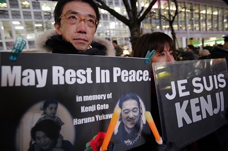 Japonci na pietním shromádní uctili památku váleného zpravodaje Kendiho...