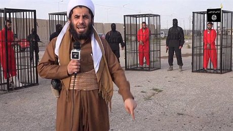 Zajatí pemergové na novém videu Islámského státu.