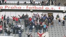 Nepokoje na hřišti v Edenu. | na serveru Lidovky.cz | aktuální zprávy