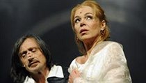 Generální zkouška hereckého muzikálu Cyrano! Cyrano! Cyrano! Hlavní roli Roxany ztvárnila Dagmar Havlová a Cyrana Martin Stropnický | na serveru Lidovky.cz | aktuální zprávy