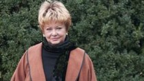 Alena Vránová v pilotním dílu seriálu Babička na inzerát | na serveru Lidovky.cz | aktuální zprávy