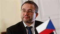 Opoziční ČSSD už žádá ministrovu hlavu a svým spolustraníkům z Věcí veřejných má Dobeš svoje kauzy vysvětlovat v úterý | na serveru Lidovky.cz | aktuální zprávy