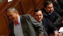 Karel Schwarzenberg při hlasování mírně zaváhal, celodenní schůze byla náročná | na serveru Lidovky.cz | aktuální zprávy