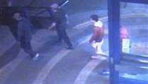 Skupinka mladíků v metru bezdůvodně terorizuje cestující | na serveru Lidovky.cz | aktuální zprávy