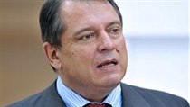 Bývalý předseda ČSSD Jiří Paroubek oznamuje, že opouští řady sociální demokracie. | na serveru Lidovky.cz | aktuální zprávy