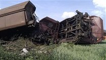 U Topolan na Vyškovsku vykolejil krátce po poledni nákladní vlak. | na serveru Lidovky.cz | aktuální zprávy