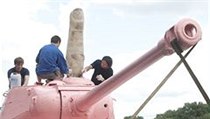 Růžový tank se opět stěhuje do Prahy | na serveru Lidovky.cz | aktuální zprávy