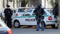 V areálu někdejší letecké továrny v Kunovicích na Uherskohradišťsku střílel muž po lidech. | na serveru Lidovky.cz | aktuální zprávy