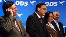 Vedení ODS. Zleva ministr obrany Alexandr Vondra, premiér Petr Nečas, předsedkyně Poslanecké sněmovny Miroslava Němcová a místopředseda Senátu Přemysl Sobotka. | na serveru Lidovky.cz | aktuální zprávy