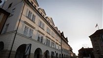 Dům na Loretánské náměstí 2, kde má být knihovna Václava Havla. | na serveru Lidovky.cz | aktuální zprávy