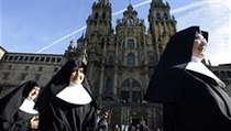 Řádové sestry v cíli mnohasetkilometrové poutě - v Santiagu de Compostela | na serveru Lidovky.cz | aktuální zprávy