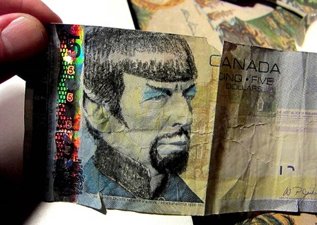 Úprava kanadské bankovky na poest Leonarda Nimoye alias Spocka ze Star Treku.