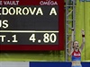 Anelika Sidorovová ve skoku o tyi vybojovala pro Rusko jednu z esti zlatých...