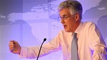 Turner dohlíží na bankéře jako šéf U. K. Financial Services Authority (FSA), britského finančního regulátora. | na serveru Lidovky.cz | aktuální zprávy