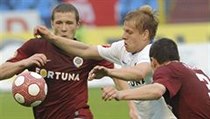 Baník - Sparta (zleva Kucka, Vydra a Pamič). | na serveru Lidovky.cz | aktuální zprávy