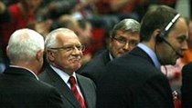 Prezident Václav Klaus na basketbalu. | na serveru Lidovky.cz | aktuální zprávy