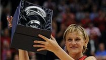 Česko - USA (Horáková s cenou pro nejlepší hráčku turnaje). | na serveru Lidovky.cz | aktuální zprávy