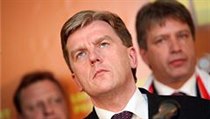 Na tiskové konferenci při zahájení volební kampaně ČSSD v Ostravě rezignoval šéf sněmovny Miloslav Vlček. | na serveru Lidovky.cz | aktuální zprávy