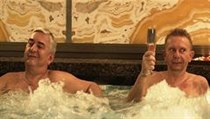 Poslední radosti. Na smrt nemocný Bruno (Miroslav Vladyka) dostane od bratra (Miroslav Donutil) darem zájezd do Tater. | na serveru Lidovky.cz | aktuální zprávy