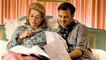 Staří známí. Festival zahájí film Profesionální manželka. Catherine Deneuveová a režisér Francois Ozon spolu natočili už snímek 8 žen. | na serveru Lidovky.cz | aktuální zprávy