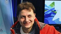 Sportovní komentátoři David Kozohorský (vlevo) a Vojtěch Bernatský v olympijském studiu České televize | na serveru Lidovky.cz | aktuální zprávy