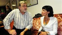 Úspěšní kandidáti do Senátu za Severočeši.cz Jaroslav Doubrava a Alena Dernerová. | na serveru Lidovky.cz | aktuální zprávy
