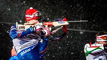 Michal Šlesingr na střílí na položce ve stoje. | na serveru Lidovky.cz | aktuální zprávy