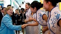 Hillary Clintonová na výstavě EXPO 2010 v Šanghaji | na serveru Lidovky.cz | aktuální zprávy