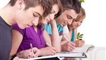 Studenti ve třídě (ilustrační foto) | na serveru Lidovky.cz | aktuální zprávy